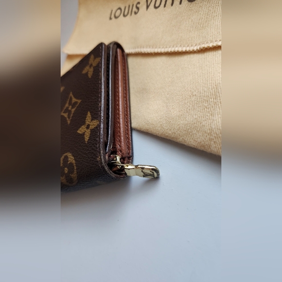 ✨️Louis Vuitton Vintage Monogram Snap Wallet - Picture 4 of 13